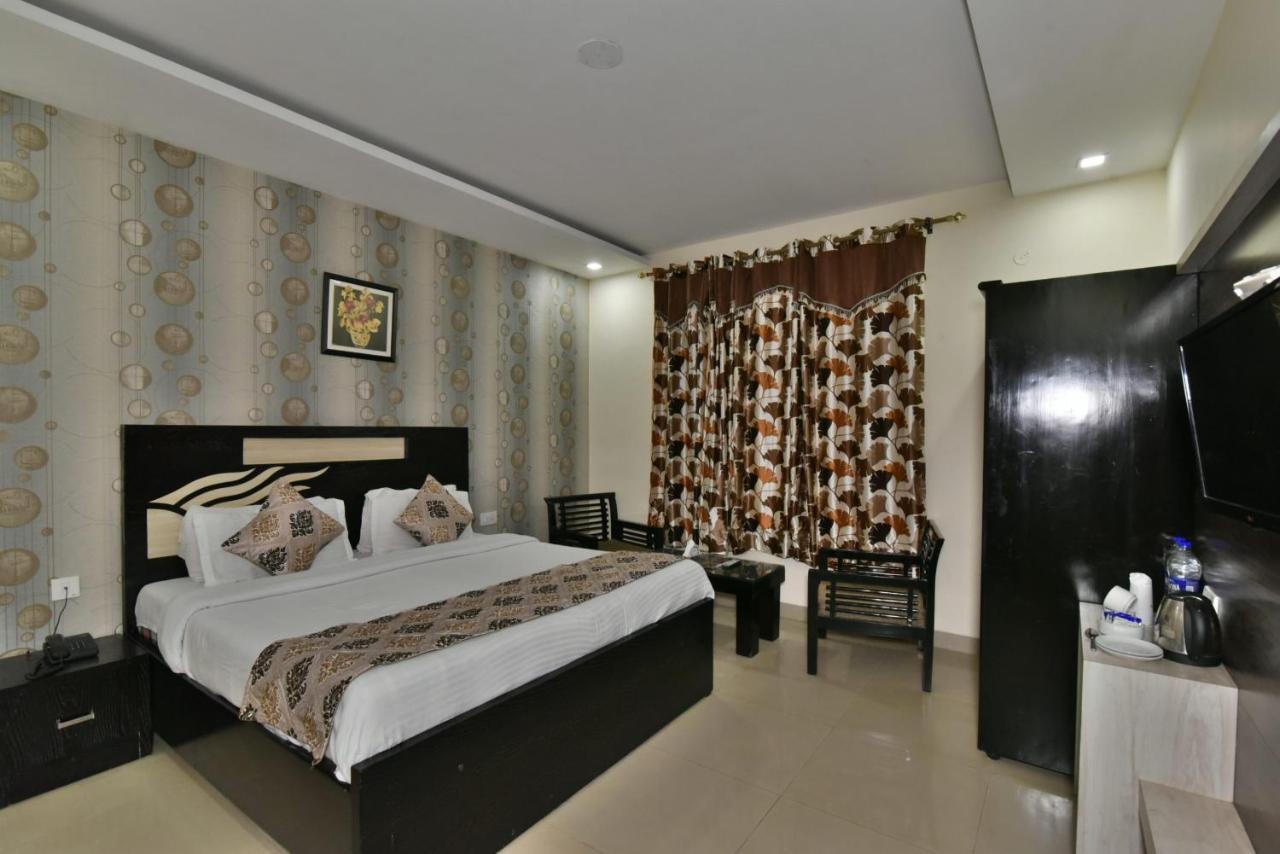 Hotel Wild Rose - דלהאוזי מראה חיצוני תמונה